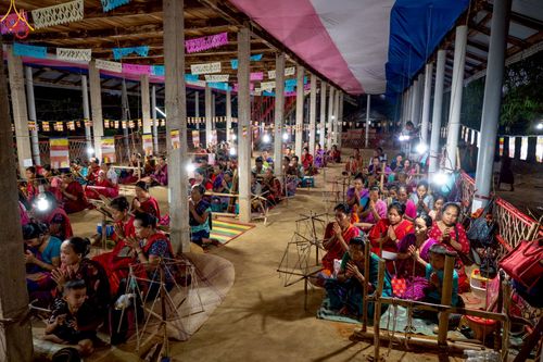 ภาพ No.261593:วันที่ 19 ตุลาคม พ.ศ. 2568 พิธีทอดกฐินสมทบ วัดกัลยาณมิตรต่างประเทศ บูชาธรรม 81 ปี หลวงพ่อธัมมชโย ณ วัดสารนาถ เมืองคาร์การชารี ประเทศบังกลาเทศ 