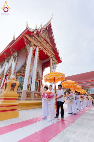 ภาพ No.170690:พิธีทอดกฐิน ณ วัดมงคลพุการาม ปทุมธานี ในโครงการกฐินสามัคคีทั่วไทย 30,000 วัด บูชาธรรม 80 ปี หลวงพ่อธัมมชโย โดยคณะศิษยานุศิษย์วัดพระธรรมกาย วันที่ 27 ตุลาคม พ.ศ. 2567