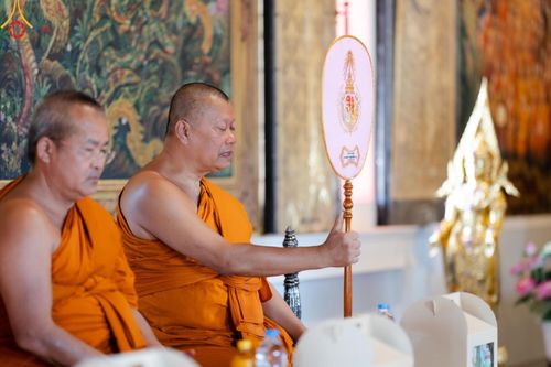 ภาพ No.124021:ผู้รักษาการแทนเจ้าอาวาสวัดมหาจุฬาลงกรณราชูทิศ เมตตาแต่งตั้งให้   “พระมหารณภพ โชติลาโภ” เจ้าอาวาสวัดพระธรรมกายลอนดอน ประเทศอังกฤษ ดำรงตำแหน่งฐานานุกรม ที่ “พระครูวินัยธร” ณ พระอุโบสถกลางน้ำ วัดมหาจุฬาลงกรณราชูทิศ