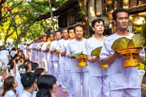 ภาพ No.135670:พิธีปลงผมธรรมทายาท โครงการบรรพชาและอุปสมบทหมู่ รุ่นบูชาธรรม 80 ปี หลวงพ่อธัมมชโย ณ หมู่บ้านบรรลุธรรม วัดพระธรรมกาย วันที่ 7 เมษายน พ.ศ. 2567