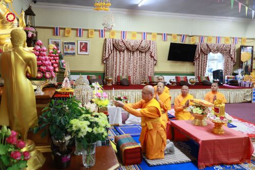 ภาพ No.173640:พิธีทอดกฐินสมทบ 30,000 วัด เพื่อบูชาธรรม 80 ปี หลวงพ่อธัมมชโย ในต่างประเทศ ณ วัดศรีรัตนาราม เมืองแมนเชสเตอร์ ประเทศอังกฤษ วันที่ 6 พฤศจิกายน พ.ศ. 2567