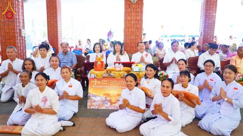 ภาพ No.178374:พิธีทอดกฐิน ณ วัดป่าสันติธรรม ต.หนองม่วง อ.โคกสูง จ.สระแก้ว ในโครงการทอดกฐินสามัคคีทั่วไทย 30,000 วัด บูชาธรรม 80 ปี หลวงพ่อธัมมชโย โดยคณะศิษยานุศิษย์วัดพระธรรมกาย วันที่ 11 พฤศจิกายน พ.ศ. 2567