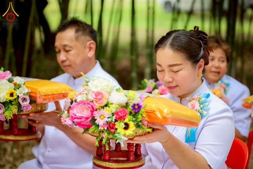 ภาพ No.254988:วันที่ 15 ตุลาคม พ.ศ. 2568 พิธีทอดกฐินสามัคคีประจำปี 2568 บูชาธรรม 81 ปี หลวงพ่อธัมมชโย ณ ศูนย์อบรมเยาวชนกาญจนบุรี