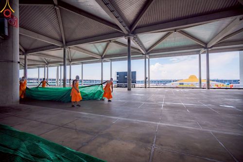 ภาพ No.219030:วันที่ 19-21 เมษายน พ.ศ. 2568 การเตรียมงานในลานธรรม , วิหารคด เพื่องานวันคุ้มครองโลก 22 เมษายน พ.ศ. 2568