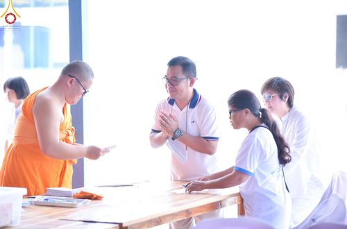 ภาพ No.142963:พิธีทอดผ้าป่าสามัคคีเพื่อสมทบทุนสร้างหอฉัน ๑๑๓ ปี  คุณยายอาจารย์มหารัตนอุบาสิกาจันทร์ขนนกยูง ครั้งที่ ๙ วันอาทิตย์ที่ ๓๐  มิถุนายน พ.ศ. ๒๕๖๗ ณ ศูนย์การศึกษาจอมบึง ต.รางบัว อ.จอมบึง จ.ราชบุรี