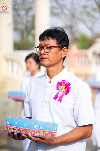 ภาพ No.200336:พิธีทอดผ้าป่าทำนุบำรุงศาสนสถาน ณ วัดผาสุการาม ตำบลบางไทรป่า อำเภอบางเลน จังหวัดนครปฐม ในโครงการธรรมยาตรา กตัญญูบูชา มหาปูชนียาจารย์ พระมงคลเทพมุนี(สด จนฺทสโร) พระผู้ปราบมาร อนุสรณ์สถาน 7 แห่ง ปีที่ 13 วันที่ 22 มกราคม พ.ศ. 2568