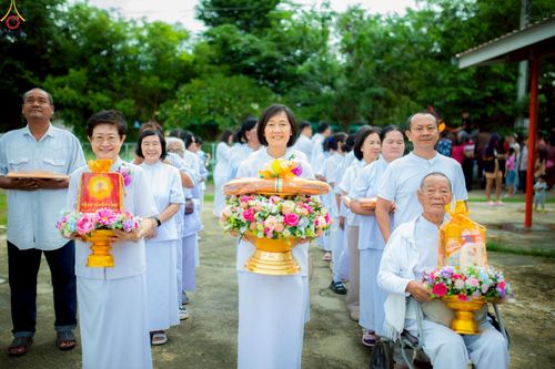 ภาพ No.251882:วันที่ 9 ตุลาคม พ.ศ. 2568 พิธีทอดกฐินสามัคคีทั่วไทย 30,000 วัด โดยคณะศิษยานุศิษย์ บูชาธรรม 81 ปี หลวงพ่อธัมมชโย ณ วัดหนองกระถิน อ.หนองหญ้าไซ จ.สุพรรณบุรี