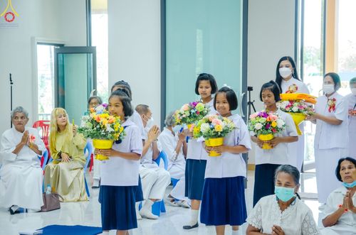 ภาพ No.83057:พิธีทอดผ้าป่าและพิธีตอกเสาเข็มมงคลสถาปนา  กุฏิพระผู้ปราบมาร  พระมงคลเทพมุนี (สด จนฺทสโร)  ณ ศูนย์ปฏิบัติธรรมพัทลุง อ.เขาชัยสน จ.พัทลุง ในวันเสาร์ ที่ 24 มิถุนายน พ.ศ.2566