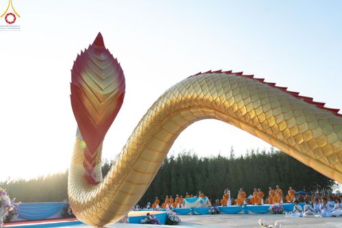 ภาพ No.174476:พิธีประดิษฐานดวงแก้วบรมเศรษฐี นาคีพ่นสมบัติใหญ่ ลานเอนกประสงค์พญานาค 4 ตระกูล วันที่ 15 พฤศจิกายน พ.ศ. 2567 ณ พุทธอุทยานนานาชาติ จ.หนองคาย