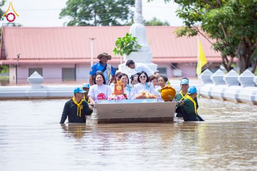 ภาพ No.274322:วันที่ 5 พฤศจิกายน พ.ศ. 2568 พิธีทอดกฐินสามัคคีทั่วไทย ณ วัดบันไดช้าง จ.พระนครศรีอยุธยา โดยคณะศิษยานุศิษย์ บูชาธรรม 81 ปี หลวงพ่อธัมมชโย