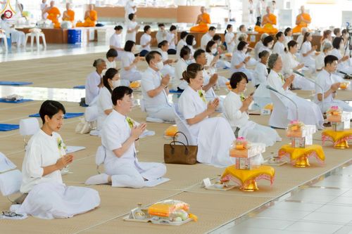 ภาพ No.226868:วันเสาร์ที่ 31 พฤษภาคม พ.ศ. 2568 พิธีถวายภัตตาหารเมนูสวรรค์ "เพื่อการบรรลุธรรม" ณ หอฉันคุณยายอาจารย์ วัดพระธรรมกาย