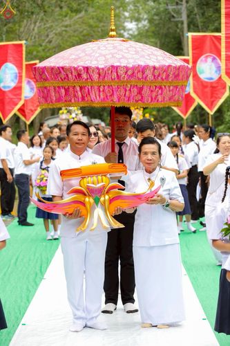 ภาพ No.263792:วันที่ 23 ตุลาคม พ.ศ. 2568 พิธีทอดกฐินสามัคคีทั่วไทย 30,000 วัด โดยคณะศิษยานุศิษย์ บูชาธรรม 81 ปี หลวงพ่อธัมมชโย ณ ธุดงคสถานสุราษฎร์ธานี ต.ขุนทะเล อ.เมือง จ.สุราษฎร์ธานี