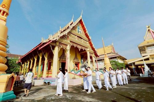 ภาพ No.254885:วันที่ 12 ตุลาคม พ.ศ. 2568 พิธีทอดกฐินสามัคคีทั่วไทย 30,000 วัด โดยคณะศิษยานุศิษย์ บูชาธรรม 81 ปี หลวงพ่อธัมมชโย ณ วัดรวก อ.พระประแดง จ.สมุทรปราการ