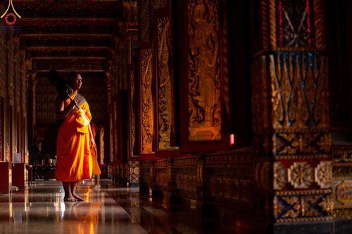 ภาพ No.127908:คณะพระธรรมยาตราฯ ปฎิบัติธรรมและถ่ายภาพหมู่ประวัติศาสตร์ ณ ลานหน้าพระปรางค์สามยอด วัดโคกสมานคุณ อ.หาดใหญ่ จ.สงขลา วันเสาร์ที่ 9 มีนาคม พ.ศ. 2567