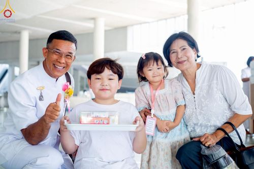 ภาพ No.213226:วันศุกร์ที่ 28 มีนาคม พ.ศ. 2568 (วันพระ แรม 15 ค่ำ เดือน 4) พิธีบุพเปตพลี ครั้งที่ 161 ร่วมอุทิศบุญแด่หมู่ญาติที่ล่วงลับไปแล้ว และสืบทอดอายุพระพุทธศาสนา ณ หอฉันคุณยายอาจารย์ฯ วัดพระธรรมกาย