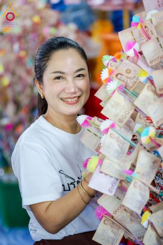 ภาพ No.172910:พิธีทอดกฐิน ณ วัดหนองโบสถ์ จ.พิษณุโลก ในโครงการกฐินสามัคคีทั่วไทย 30,000 วัด บูชาธรรม 80 ปี หลวงพ่อธัมมชโย โดยคณะศิษยานุศิษย์วัดพระธรรมกาย วันที่ 2 พฤศจิกายน พ.ศ. 2567