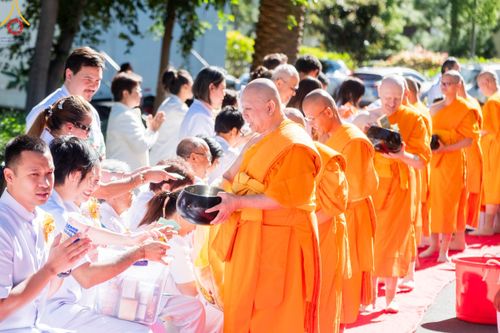 ภาพ No.100280:พิธีทอดกฐินบรมจักรพรรดิ ณ วัดพระธรรมกายแคลิฟอร์เนีย เมืองอาซูซ่า รัฐแคลิฟอร์เนีย ประเทศสหรัฐอเมริกา วันอาทิตย์ที่ 12 พฤศจิกายน พ.ศ. 2566