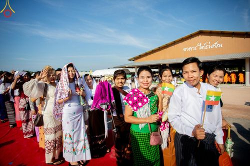 ภาพ No.211585:วันอาทิตย์ที่ 16 มีนาคม พ.ศ. 2568 พิธีอัญเชิญพระบรมสารีริกธาตุ ประดิษฐาน ณ ปทุมเจดีย์ ศูนย์อบรมเยาวชนปัตตานี