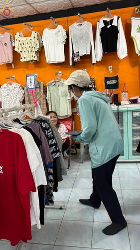 ภาพ No.116908:V.16 เป็นทีม การเตรียมงาน เก็บงาน การรับบุญของเจ้าหน้าที่หน่วยงานต่างๆ เพื่อโครงการธรรมยาตรา กตัญญูบูชามหาปูชนียาจารย์ พระมงคลเทพมุนี (สด จนฺทสโร) พระผู้ปราบมาร อนุสรณ์สถาน 7 แห่ง ปีที่ 12 ระหว่างวันที่ 2 - 31 มกราคม พ.ศ. 2567