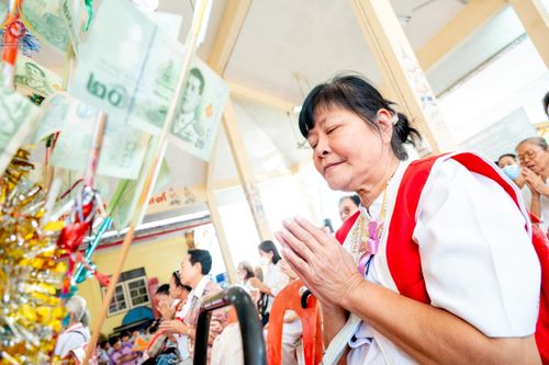 ภาพ No.192231:พิธีทอดผ้าป่าทำนุบำรุงศาสนสถาน ณ วัดเทพพล แขวงบางพรม เขตตลิ่งชัน กรุงเทพมหานคร ในโครงการธรรมยาตรา กตัญญูบูชา มหาปูชนียาจารย์ พระมงคลเทพมุนี(สด จนฺทสโร) พระผู้ปราบมาร อนุสรณ์สถาน 7 แห่ง ปีที่ 13 วันที่ 9 มกราคม พ.ศ. 2568