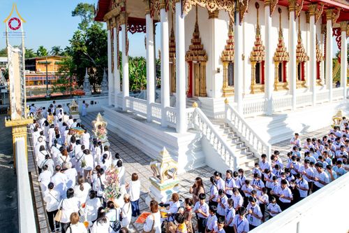 ภาพ No.197239:พิธีทอดผ้าป่าทำนุบำรุงศาสนสถาน ณ วัดอัมพวัน ตำบลบางม่วง อำเภอบางใหญ่ จังหวัดนนทบุรี ในโครงการธรรมยาตรา กตัญญูบูชา มหาปูชนียาจารย์ พระมงคลเทพมุนี(สด จนฺทสโร) พระผู้ปราบมาร อนุสรณ์สถาน 7 แห่ง ปีที่ 13 วันที่ 17 มกราคม พ.ศ. 2568