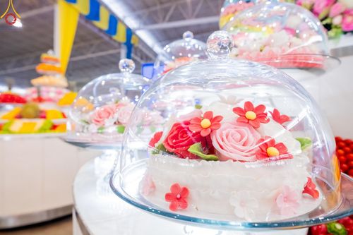 ภาพ No.159115:พิธีบูชาข้าวพระ ในวันอาทิตย์ต้นเดือน วันที่ 6 ตุลาคม พ.ศ. 2567 ณ สภาธรรมกายสากล วัดพระธรรมกาย