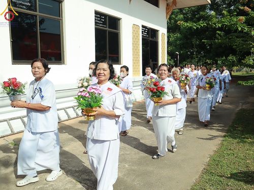 ภาพ No.169028:พิธีทอดกฐิน ณ วัดสว่างโพนตาล จ.อุดรธานี ในโครงการกฐินสามัคคีทั่วไทย 30,000 วัด บูชาธรรม 80 ปี หลวงพ่อธัมมชโย โดยคณะศิษยานุศิษย์วัดพระธรรมกาย วันที่ 24 ตุลาคม พ.ศ. 2567