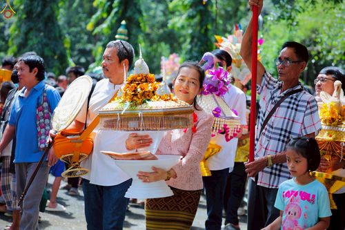 ภาพ No.265731:วันที่ 12 ตุลาคม พ.ศ. 2568 พิธีทอดกฐินสามัคคีทั่วไทย ณ วัดหลังถ้ำ ต.ท่าตูม อ.ศรีมหาโพธิ จ.ปราจีนบุรี โดยคณะศิษยานุศิษย์ บูชาธรรม 81 ปี หลวงพ่อธัมมชโย