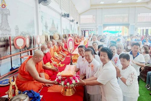 ภาพ No.269905:วันที่ 11 ตุลาคม พ.ศ. 2568 พิธีทอดกฐินสามัคคีทั่วไทย ณ วัดช่องลม อำเภอเมือง จังหวัดสมุทรสงคราม โดยคณะศิษยานุศิษย์ บูชาธรรม 81 ปี หลวงพ่อธัมมชโย