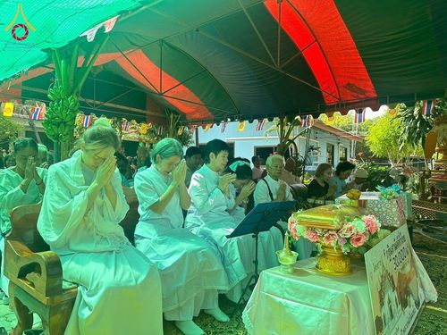 ภาพ No.177073:พิธีทอดกฐิน ณ วัดสำนักสงฆ์เขาพุคำ ต.วังคัน อ.ด่านช้าง จ.สุพรรณบุรี  ในโครงการทอดกฐินสามัคคีทั่วไทย 30,000 วัด บูชาธรรม 80 ปี หลวงพ่อธัมมชโย โดยคณะศิษยานุศิษย์วัดพระธรรมกาย วันที่ 10 พฤศจิกายน พ.ศ. 2567