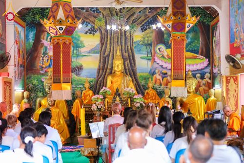 ภาพ No.172798:พิธีทอดกฐิน วัดบ้านออบ จ.เชียงใหม่ ในโครงการกฐินสามัคคีทั่วไทย 30,000 วัด บูชาธรรม 80 ปี หลวงพ่อธัมมชโย โดยคณะศิษยานุศิษย์วัดพระธรรมกาย วันที่ 31 ตุลาคม พ.ศ. 2567