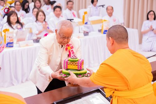ภาพ No.168116:พิธีทอดกฐินสามัคคี ประจำปี 2567 สร้างอาคารแก้วธรรมชัยรัตนอนันต์ บูชาธรรม 80 ปี หลวงพ่อธัมมชโย ณ วัดพระธรรมกายเทนเนสซี สหรัฐอเมริกา วันอาทิตย์ที่ 20 ตุลาคม พ.ศ. 2567
