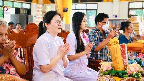 ภาพ No.181926:พิธีทอดกฐิน ณ วัดเนินทองวราราม จ.ลพบุรี ในโครงการทอดกฐินสามัคคีทั่วไทย 30,000 วัด บูชาธรรม 80 ปี หลวงพ่อธัมมชโย โดยคณะศิษยานุศิษย์วัดพระธรรมกาย วันที่ 2 พฤศจิกายน พ.ศ. 2567