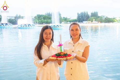 ภาพ No.266255:วันพุธที่ 5 พฤศจิกายน พ.ศ. 2568 (วันพระ ขึ้น 15 ค่ำ เดือน 12) พิธีลอยกระทงธรรม  ณ สระมหาเศรษฐีทะเลบุญ มหาวิหารพระมงคลเทพมุนี วัดพระธรรมกาย จ.ปทุมธานี