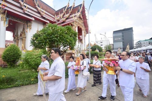 ภาพ No.253768:วันที่ 12 ตุลาคม พ.ศ. 2568 พิธีทอดกฐินสามัคคีทั่วไทย 30,000 วัด โดยคณะศิษยานุศิษย์ บูชาธรรม 81 ปี หลวงพ่อธัมมชโย ณ วัดดอกไม้ เขตยานนาวา กรุงเทพฯ