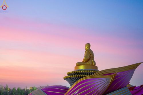 ภาพ No.198562:พระธรรมยาตราปฏิบัติธรรม และถ่ายภาพหมู่ประวัติศาสตร์ ณ อนุสรณ์สถานบางปลา วัดบางปลา อำเภอบางเลน จังหวัดนครปฐม ในโครงการธรรมยาตรา กตัญญูบูชา มหาปูชนียาจารย์ พระมงคลเทพมุนี(สด จนฺทสโร) พระผู้ปราบมาร อนุสรณ์สถาน 7 แห่ง ปีที่ 13 วันที่ 20 มกราคม พ.ศ. 2568