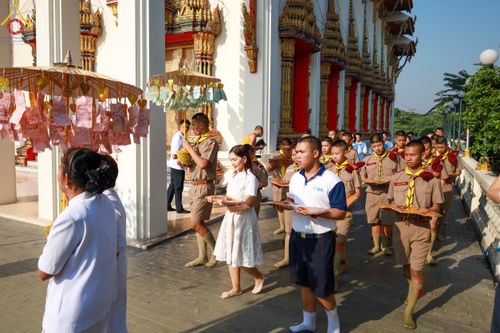 ภาพ No.191922:พิธีทอดผ้าป่าทำนุบำรุงศาสนสถาน ณ วัดสรรเพชญ ต.ยายชา อ.สามพราน จ.นครปฐม ในโครงการธรรมยาตรา กตัญญูบูชา มหาปูชนียาจารย์ พระมงคลเทพมุนี(สด จนฺทสโร) พระผู้ปราบมาร อนุสรณ์สถาน 7 แห่ง ปีที่ 13 วันที่ 9 มกราคม พ.ศ. 2568