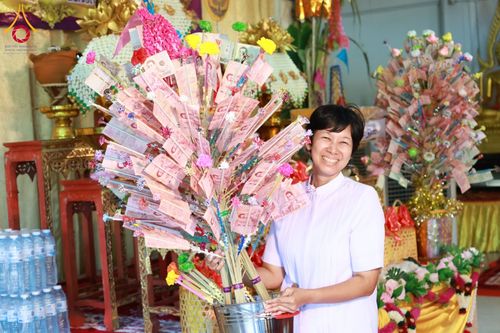ภาพ No.182019:พิธีทอดกฐิน ณ วัดพานิชธรรมมิการาม จ.ลพบุรี ในโครงการทอดกฐินสามัคคีทั่วไทย 30,000 วัด บูชาธรรม 80 ปี หลวงพ่อธัมมชโย โดยคณะศิษยานุศิษย์วัดพระธรรมกาย วันที่ 2 พฤศจิกายน พ.ศ. 2567
