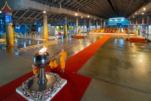 ภาพ No.187577:พิธีฉลองชัยสวดมนต์บทธัมมจักกัปปวัตนสูตร 7,000,000,000 จบ และพิธีสวดมนต์ข้ามปี วันที่ 31 ธันวาคม พ.ศ. 2567 ถึงวันที่ 1 มกราคม พ.ศ. 2568 ณ มหารัตนวิหารคด วัดพระธรรมกาย จ.ปทุมธานี