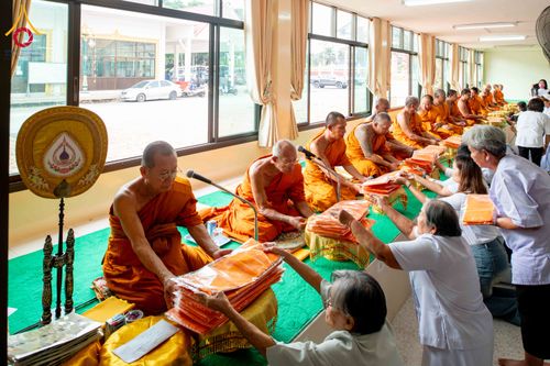 ภาพ No.300777:วันที่ 22 มกราคม พ.ศ. 2569 พิธีทอดผ้าป่าทำนุบำรุงศาสนสถาน ณ วัดบางช้างใต้ อ.สามพราน จ.นครปฐม ในโครงการธรรมยาตรา กตัญญูบูชา มหาปูชนียาจารย์ พระมงคลเทพมุนี(สด จนฺทสโร) พระผู้ปราบมาร อนุสรณ์สถาน 7 แห่ง ปีที่ 14