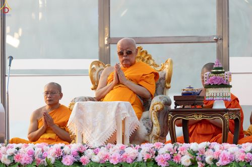 ภาพ No.324055:วันที่ 22 เมษายน พ.ศ.2569 (วันคุ้มครองโลก) พิธีถวายมหาสังฆทาน 40,000 กว่าวัดทั่วประเทศ ณ ลานธรรม พระมหาธรรมกายเจดีย์ วัดพระธรรมกาย