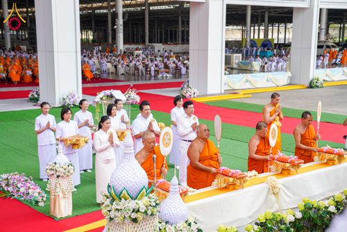 ภาพ No.316592:วันอาทิตย์ที่ 29 มีนาคม พ.ศ. 2569 พิธีทอดผ้าบังสุกุลและพิธีชำระร่าง โยมพ่อณรงค์ จินตมากุล  สิริอายุ 99 ปี 11 เดือน โยมบิดา พระครูปลัดรัตนวีรวัฒน์ (รังสฤษดิ์ อิทฺธิจินตโก) ที่ปรึกษาเจ้าคณะจังหวัดปทุมธานี เจ้าอาวาสวัดพระธรรมกาย  ณ ฌาปนสถานชั่วคราว ทางเข้า 