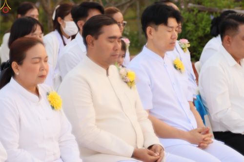ภาพ No.294407:วันที่ 14 มกราคม พ.ศ. 2569 พิธีตักบาตรพระธรรมยาตรา ณ วัดสองพี่น้อง ต.ต้นตาล อ.สองพี่น้อง จ.สุพรรณบุรี ในโครงการธรรมยาตรา กตัญญูบูชา มหาปูชนียาจารย์ พระมงคลเทพมุนี(สด จนฺทสโร) พระผู้ปราบมาร อนุสรณ์สถาน 7 แห่ง ปีที่ 14