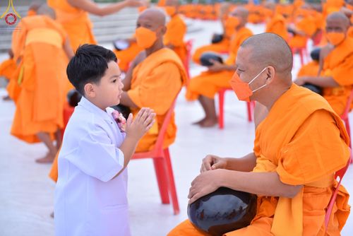 ภาพ No.118607:พิธีตักบาตรพระธรรมยาตรา ปีที่ 12 ณ อนุสรณ์สถานลำดับที่ 5 สถานที่เผยแผ่วิชชาธรรมกายครั้งแรก อนุสรณ์สถานบางปลา จ.นครปฐม วันที่ 25 มกราคม พ.ศ. 2567