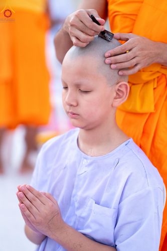 ภาพ No.132790:พิธีปลงผมยุวธรรมทายาท รุ่นที่ 32 มัชฌิมธรรมทายาท รุ่นที่ 28 ณ ลานธรรม วัดพระธรรมกาย วันเสาร์ที่ 30 มีนาคม พ.ศ. 2567