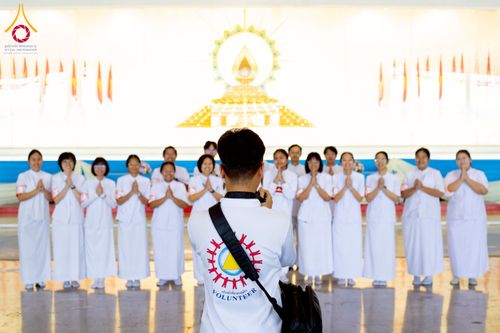 ภาพ No.223482:วันวิสาขบูชา วันอาทิตย์ที่ 11 พฤษภาคม พ.ศ. 2568 พิธีตักบาตร และปฎิบัติธรรม ณ สภาธรรมกายสากล วัดพระธรรมกาย