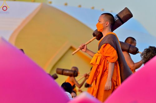 ภาพ No.116763:พิธีต้อนรับพระธรรมยาตรา ปีที่ 12 ณ อนุสรณ์สถานบางปลา จ.นครปฐม วันที่ 21 มกราคม พ.ศ. 2567