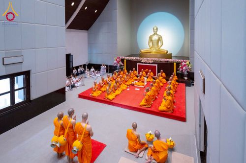 ภาพ No.256326:วันที่ 4 ตุลาคม พ.ศ. 2568 พิธีบรรพชาอุปสมบท  โครงการอุปสมบทหมู่บูชาธรรม 141 ปี  พระมงคลเทพมุนี (สด จนฺทสโร) ณ โบสถ์พระไตรปิฏก วัดพระธรรมกาย จ.ปทุมธานี