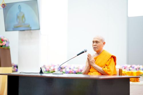 ภาพ No.242863:วันที่ 29-31 สิงหาคม พ.ศ. 2568 องค์กรภาคีเครือข่าย “บวร” (บ้าน-วัด-โรงเรียน-ราชการ) อ.คลองหลวง จัดบวชอุบาสิกาแก้ว ถวายพระราชกุศลแด่สมเด็จพระพันปีหลวง - กตัญญูบูชาแด่ผู้มีพระคุณ