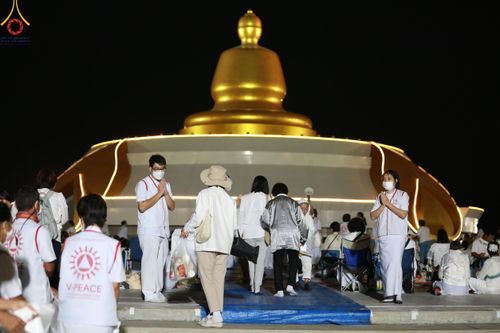 ภาพ No.119528:V.18 ทันทีม การเตรียมงาน เก็บงาน การรับบุญของเจ้าหน้าที่หน่วยงานต่างๆ เพื่อโครงการธรรมยาตรา กตัญญูบูชามหาปูชนียาจารย์ พระมงคลเทพมุนี (สด จนฺทสโร) พระผู้ปราบมาร อนุสรณ์สถาน 7 แห่ง ปีที่ 12 ระหว่างวันที่ 2 - 31 มกราคม พ.ศ.2567